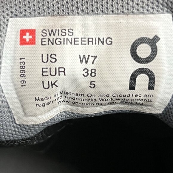 On Cloud 5 Waterproof Running Shoes Women's Sz 7.5 Rose Athletic Road Trainers - Picture 13 of 13